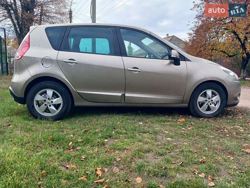 Минивэн Renault Scenic 2010 в Черкассах фото 4 Минивэн Renault Scenic 2010 в Черкассах