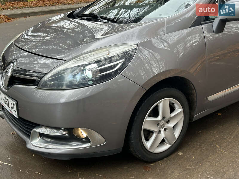 Мінівен Renault Scenic 2015 в Львові