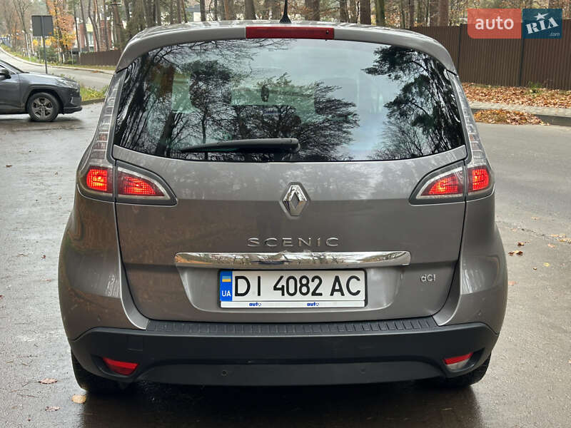 Мінівен Renault Scenic 2015 в Львові
