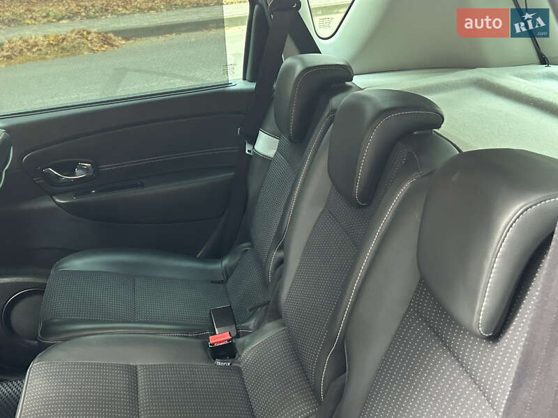 Мінівен Renault Scenic 2015 в Львові