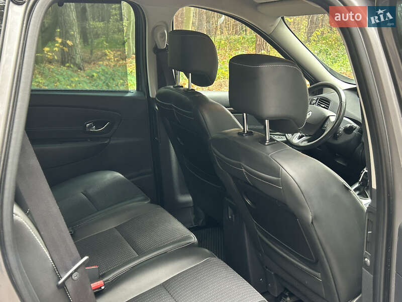 Мінівен Renault Scenic 2015 в Львові
