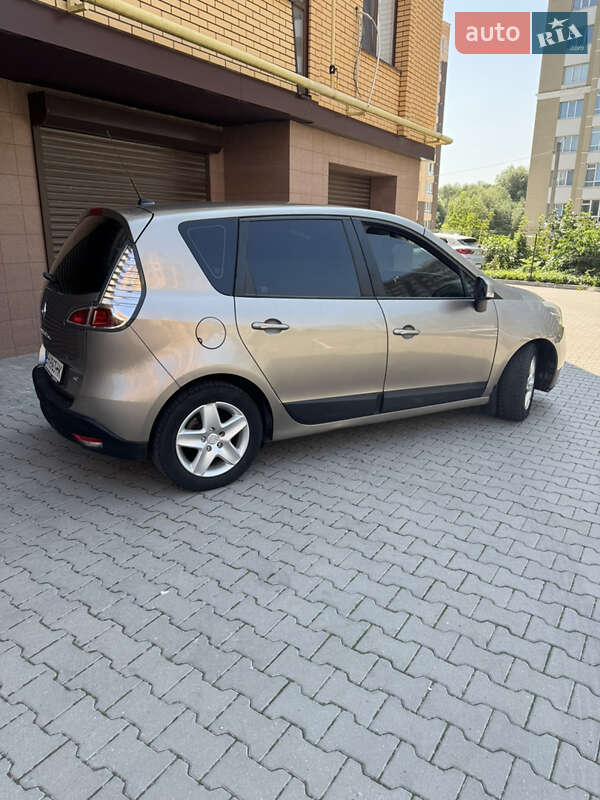 Минивэн Renault Scenic 2012 в Хмельницком