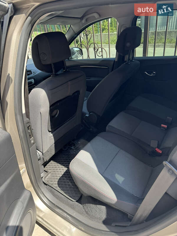 Минивэн Renault Scenic 2012 в Хмельницком