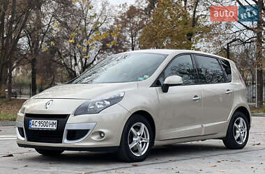 Минивэн Renault Scenic 2010 в Луцке