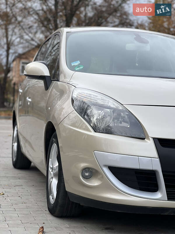 Минивэн Renault Scenic 2010 в Луцке фото 22 Минивэн Renault Scenic 2010 в Луцке