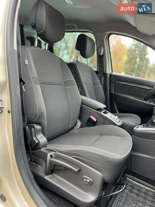 Минивэн Renault Scenic 2010 в Луцке фото 36 Минивэн Renault Scenic 2010 в Луцке