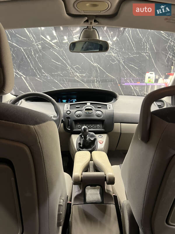 Мінівен Renault Scenic 2003 в Львові фото 17 Мінівен Renault Scenic 2003 в Львові