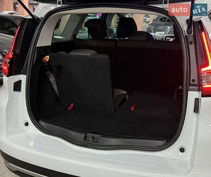 Мінівен Renault Scenic 2019 в Києві фото 13 Мінівен Renault Scenic 2019 в Києві