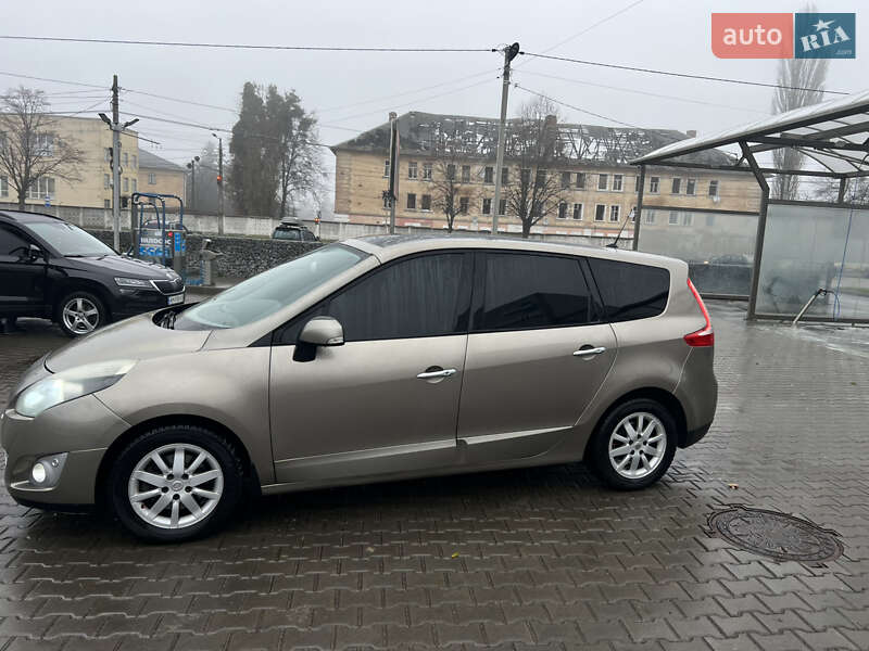 Минивэн Renault Scenic 2010 в Житомире