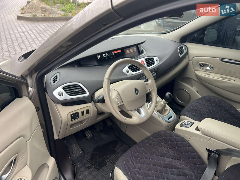Минивэн Renault Scenic 2010 в Житомире