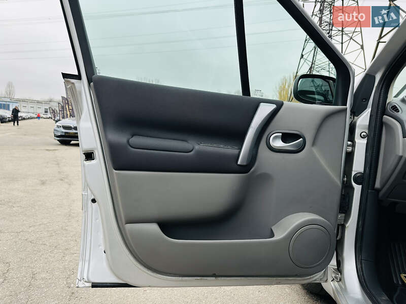 Минивэн Renault Scenic 2009 в Харькове