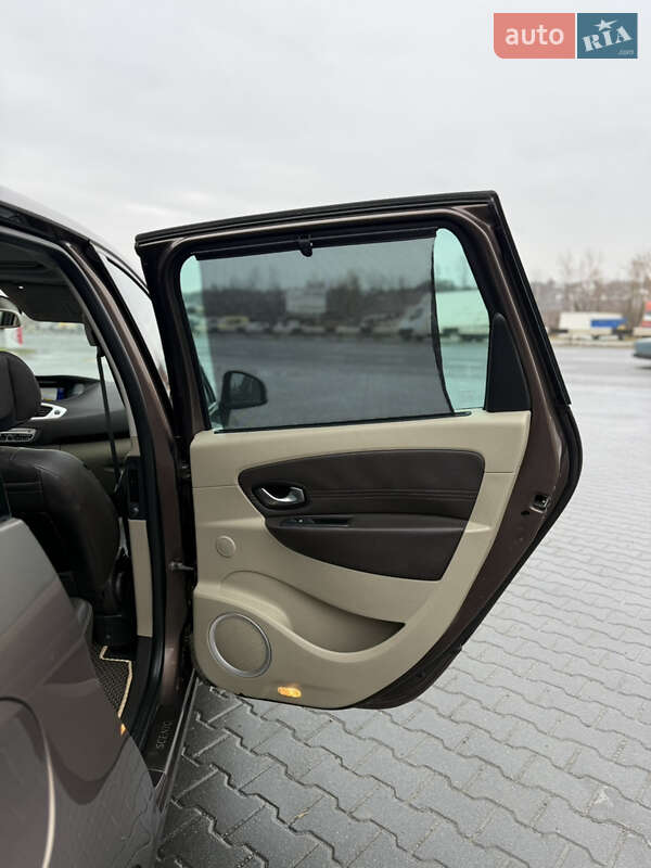 Минивэн Renault Scenic 2009 в Черновцах