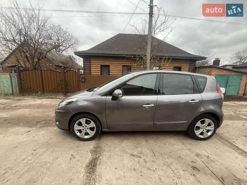 Мінівен Renault Scenic 2010 в Охтирці фото 17 Мінівен Renault Scenic 2010 в Охтирці