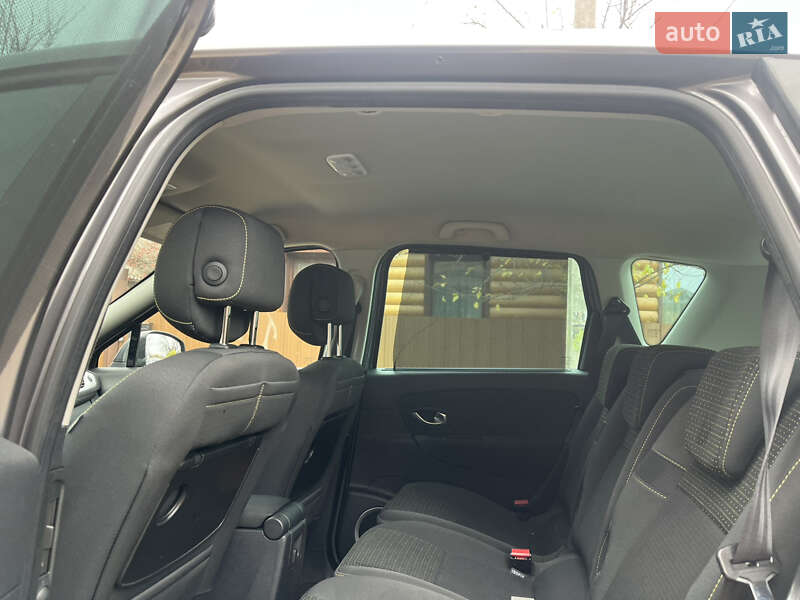 Мінівен Renault Scenic 2010 в Охтирці фото 40 Мінівен Renault Scenic 2010 в Охтирці