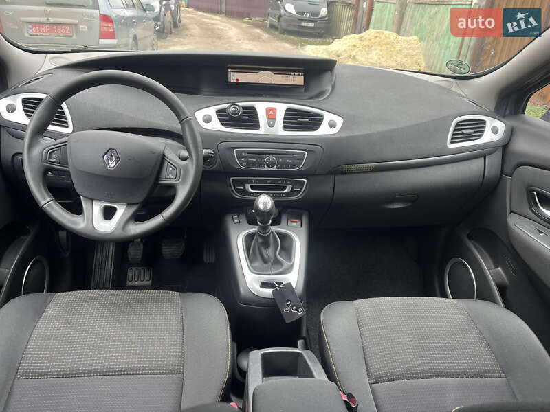 Мінівен Renault Scenic 2010 в Охтирці фото 43 Мінівен Renault Scenic 2010 в Охтирці