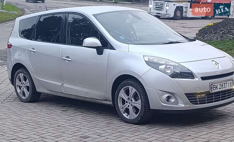 Мінівен Renault Scenic 2010 в Рівному фото 2 Мінівен Renault Scenic 2010 в Рівному