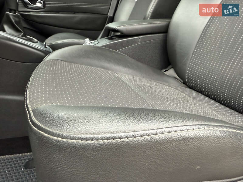 Минивэн Renault Scenic 2011 в Ровно