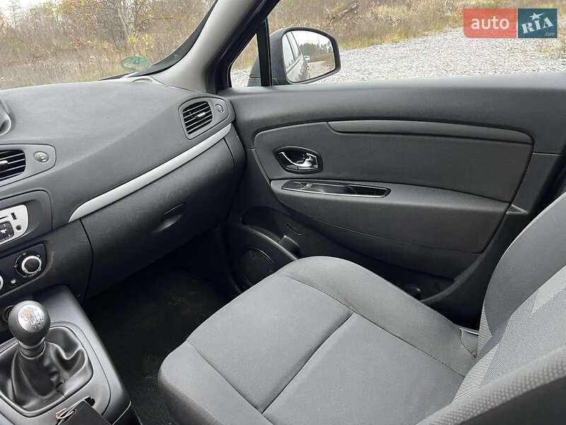 Минивэн Renault Scenic 2012 в Виннице