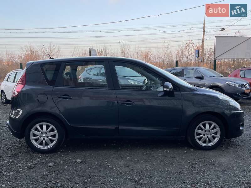 Мінівен Renault Scenic 2011 в Сумах