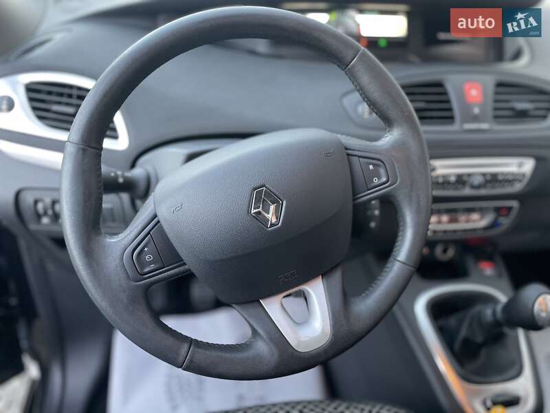 Мінівен Renault Scenic 2011 в Сумах