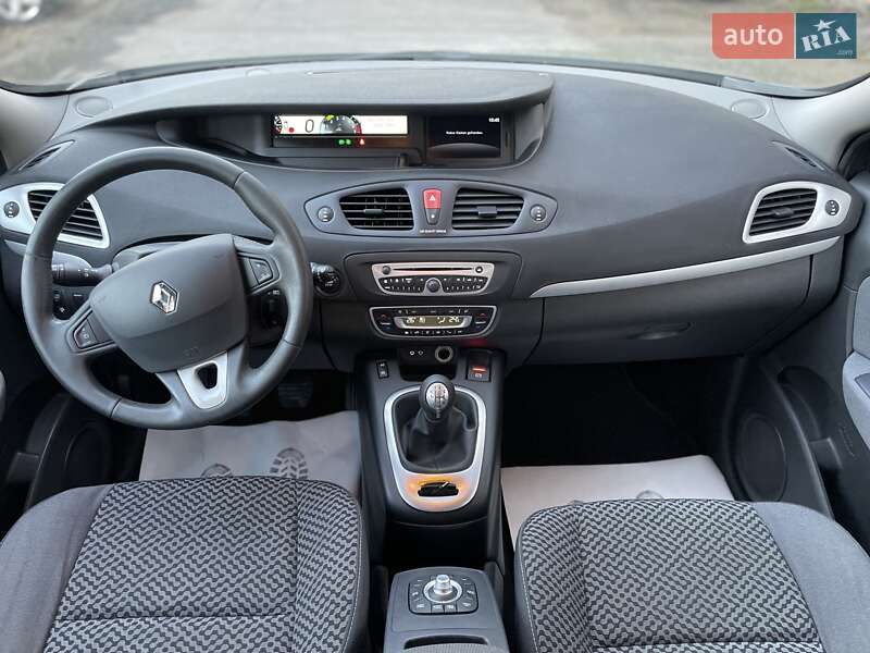 Мінівен Renault Scenic 2011 в Сумах
