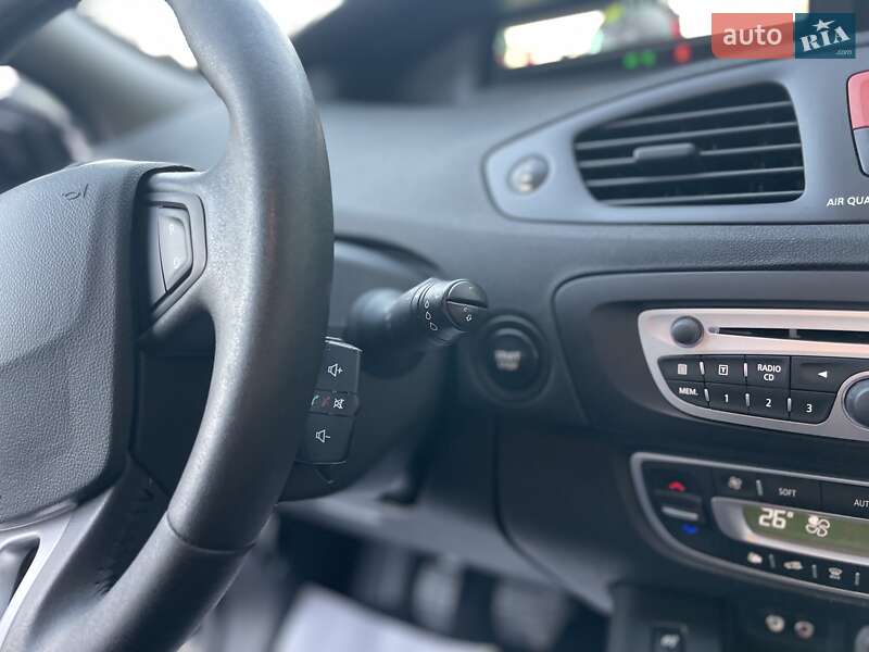 Мінівен Renault Scenic 2011 в Сумах