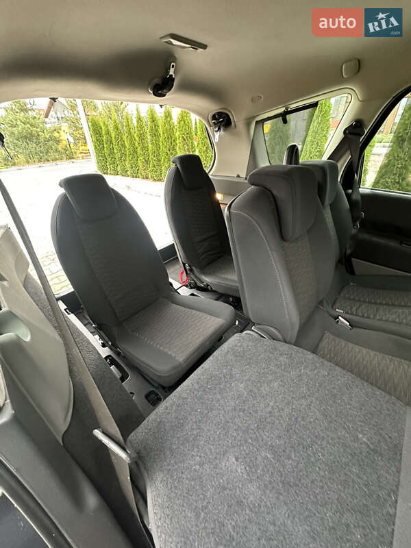 Минивэн Renault Scenic 2007 в Ровно