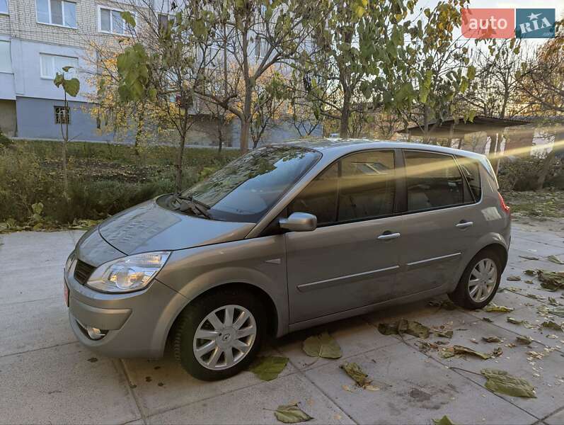 Мінівен Renault Scenic 2006 в Дубні