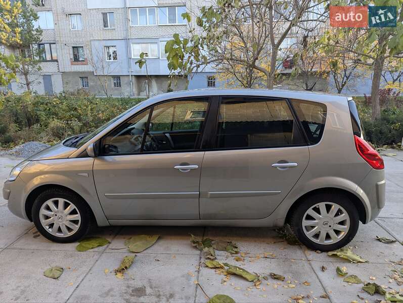 Мінівен Renault Scenic 2006 в Дубні