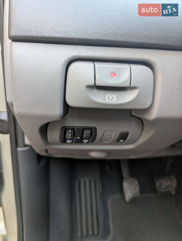 Мінівен Renault Scenic 2006 в Дубні