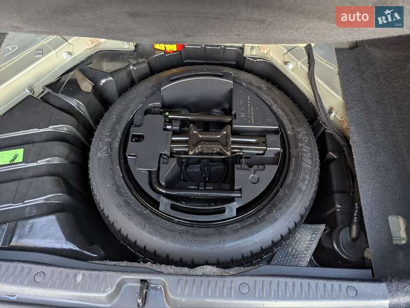 Мінівен Renault Scenic 2006 в Дубні