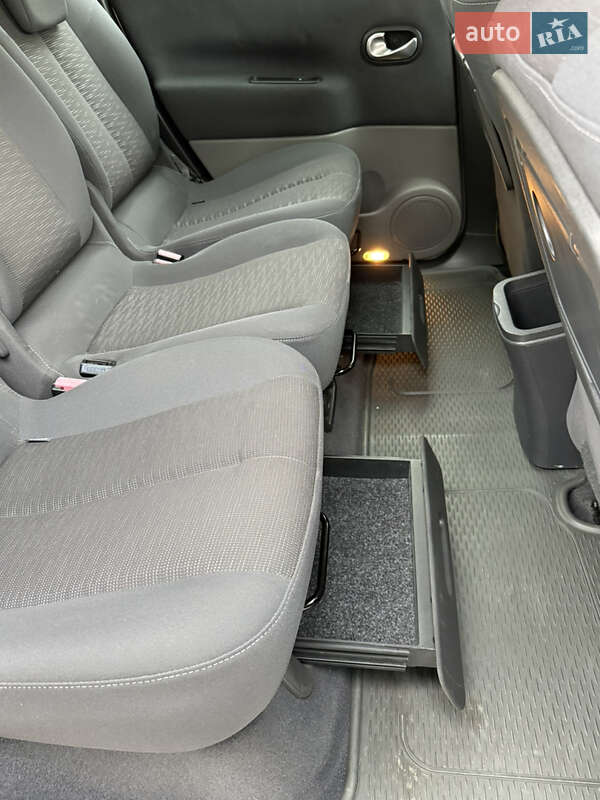 Минивэн Renault Scenic 2007 в Красилове