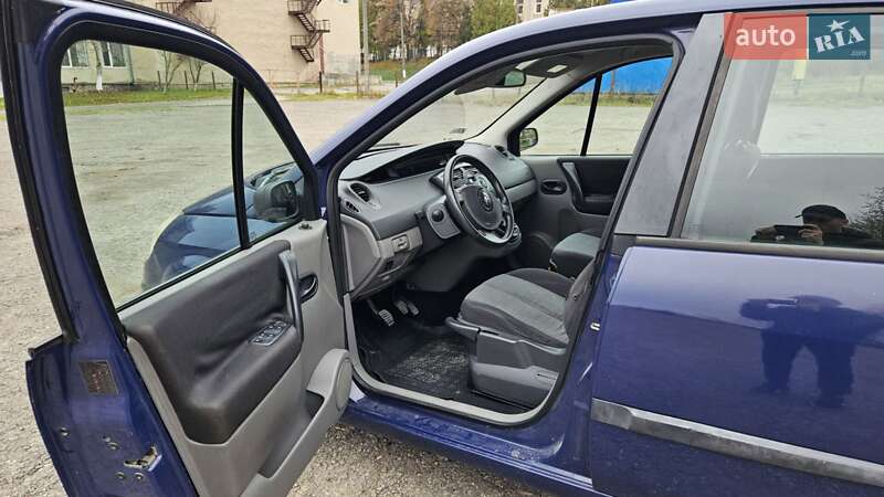 Мінівен Renault Scenic 2004 в Заліщиках