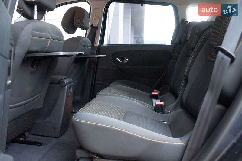 Минивэн Renault Scenic 2009 в Киеве