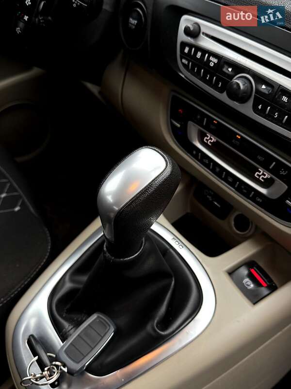 Минивэн Renault Scenic 2010 в Сарнах