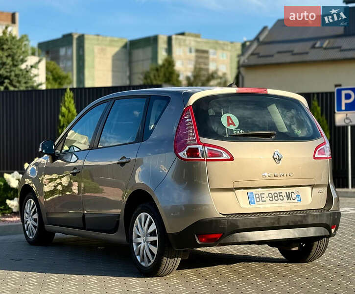 Мінівен Renault Scenic 2010 в Луцьку