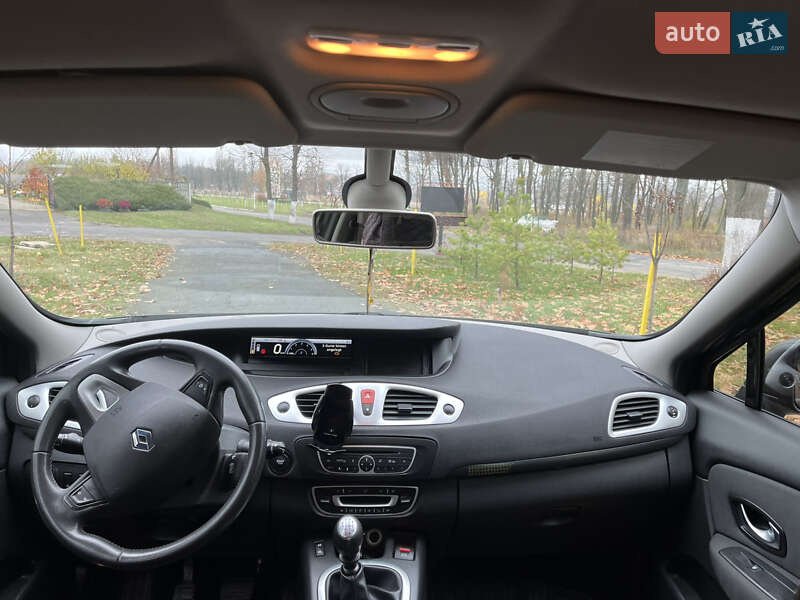 Мінівен Renault Scenic 2009 в Звенигородці