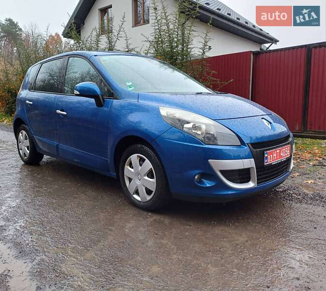 Мінівен Renault Scenic 2010 в Луцьку