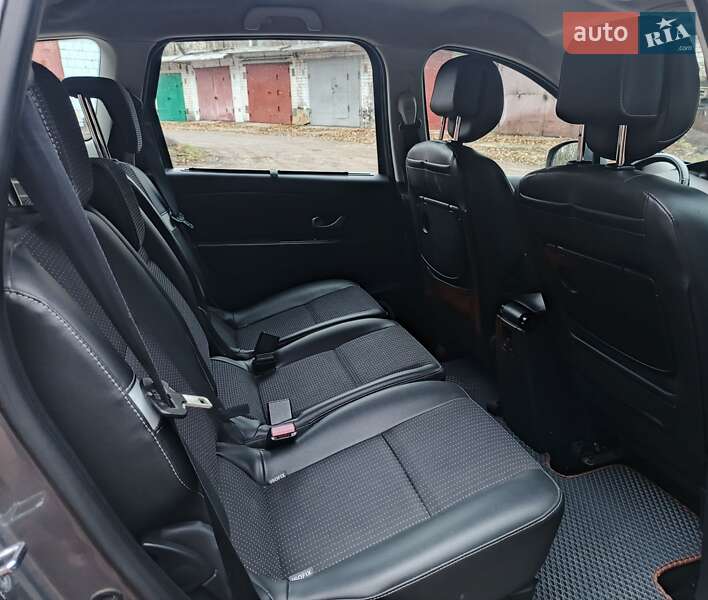 Минивэн Renault Scenic 2011 в Чернигове