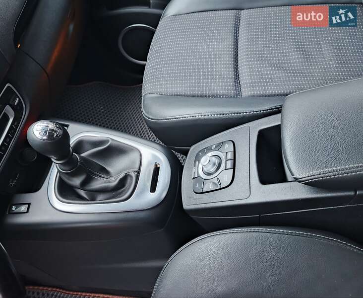 Минивэн Renault Scenic 2011 в Чернигове