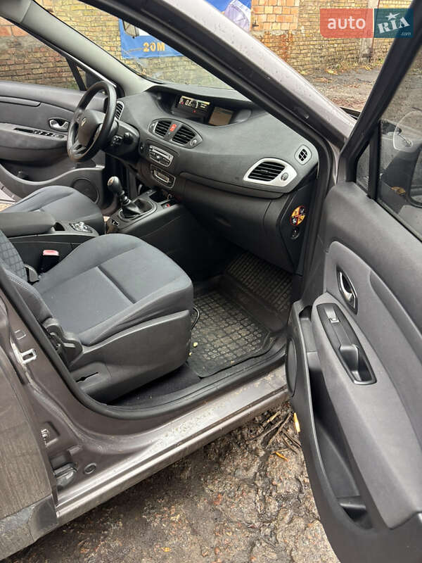 Мінівен Renault Scenic 2009 в Києві фото 18 Мінівен Renault Scenic 2009 в Києві