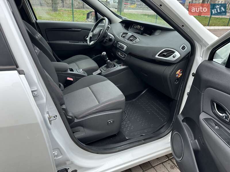 Минивэн Renault Scenic 2012 в Киеве