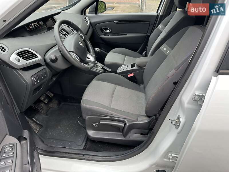 Минивэн Renault Scenic 2012 в Киеве