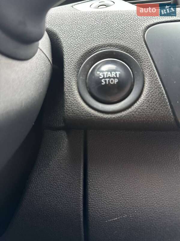 Мінівен Renault Scenic 2011 в Чорнобаї