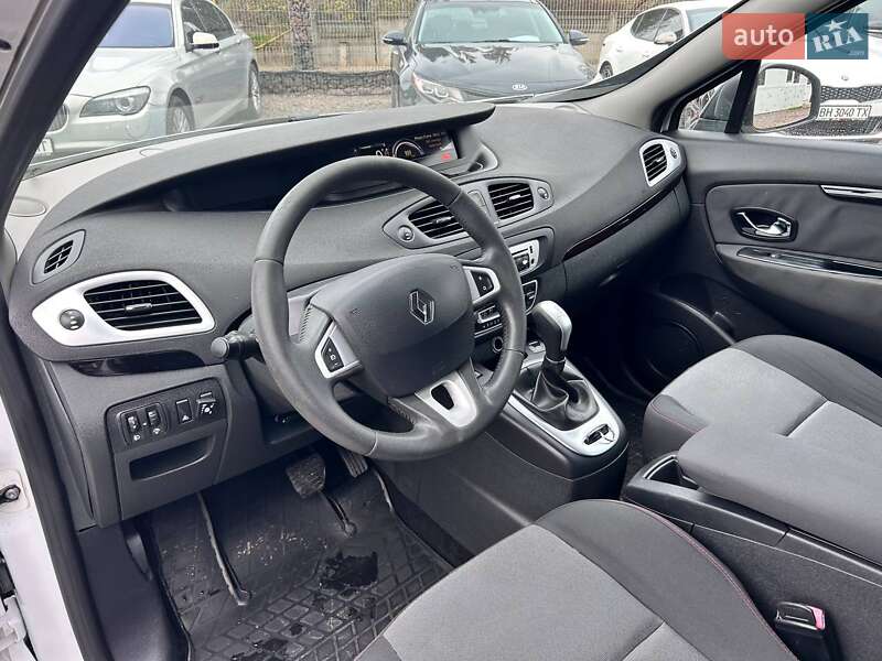 Мінівен Renault Scenic 2012 в Одесі фото 14 Мінівен Renault Scenic 2012 в Одесі
