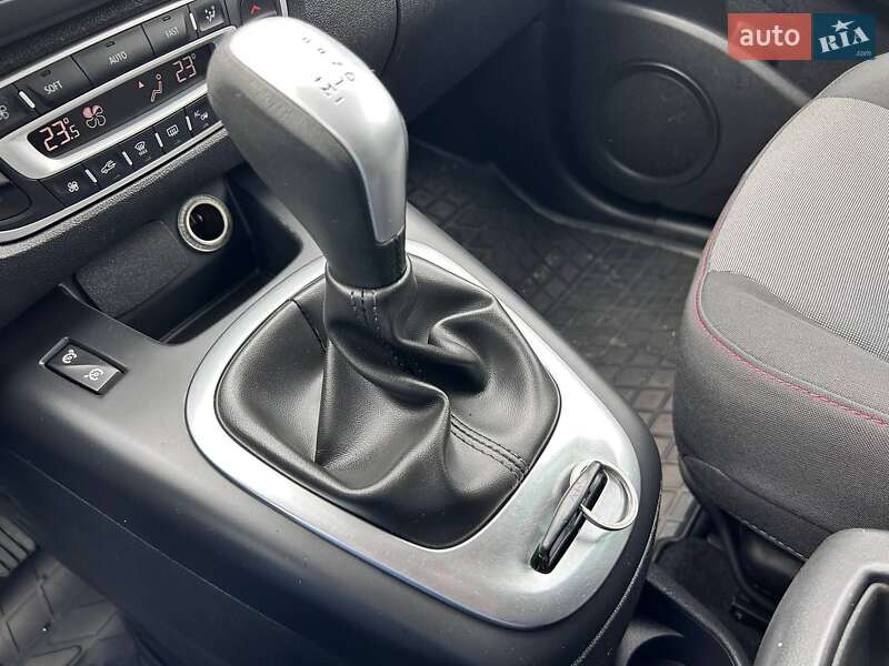 Мінівен Renault Scenic 2012 в Одесі фото 22 Мінівен Renault Scenic 2012 в Одесі