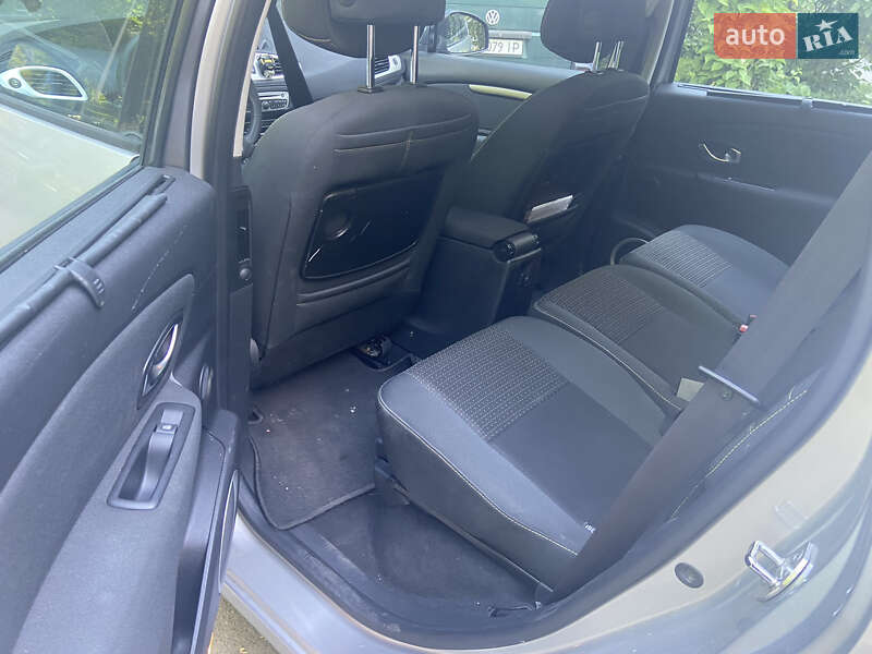 Мінівен Renault Scenic 2010 в Києві