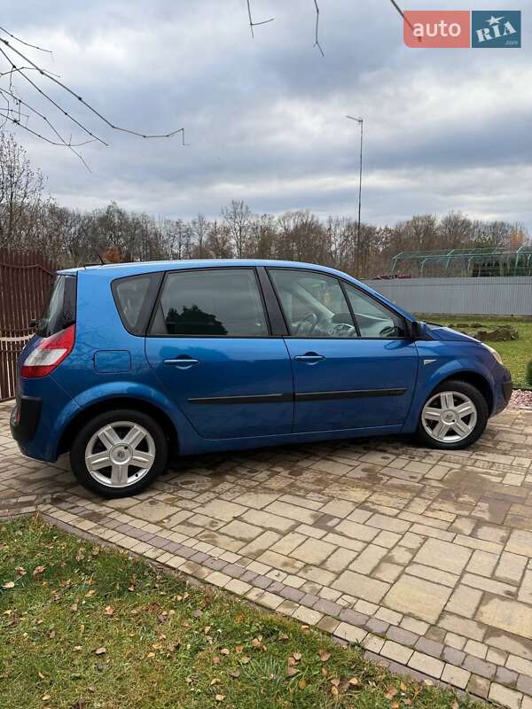 Минивэн Renault Scenic 2005 в Самборе