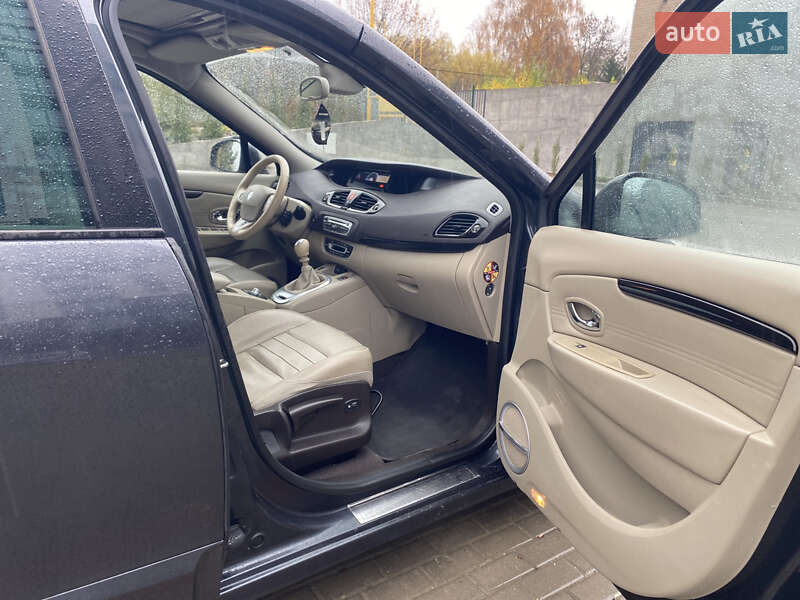 Мінівен Renault Scenic 2011 в Рівному