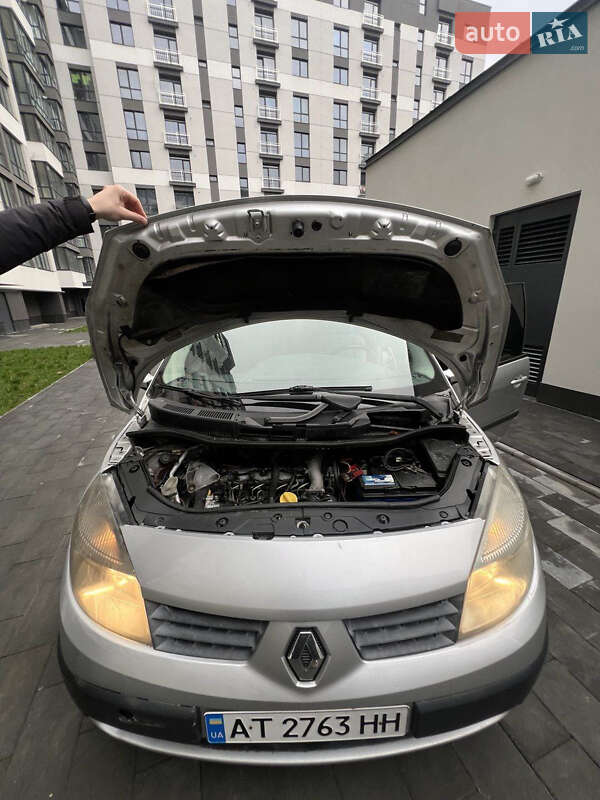 Мінівен Renault Scenic 2004 в Івано-Франківську фото 11 Мінівен Renault Scenic 2004 в Івано-Франківську